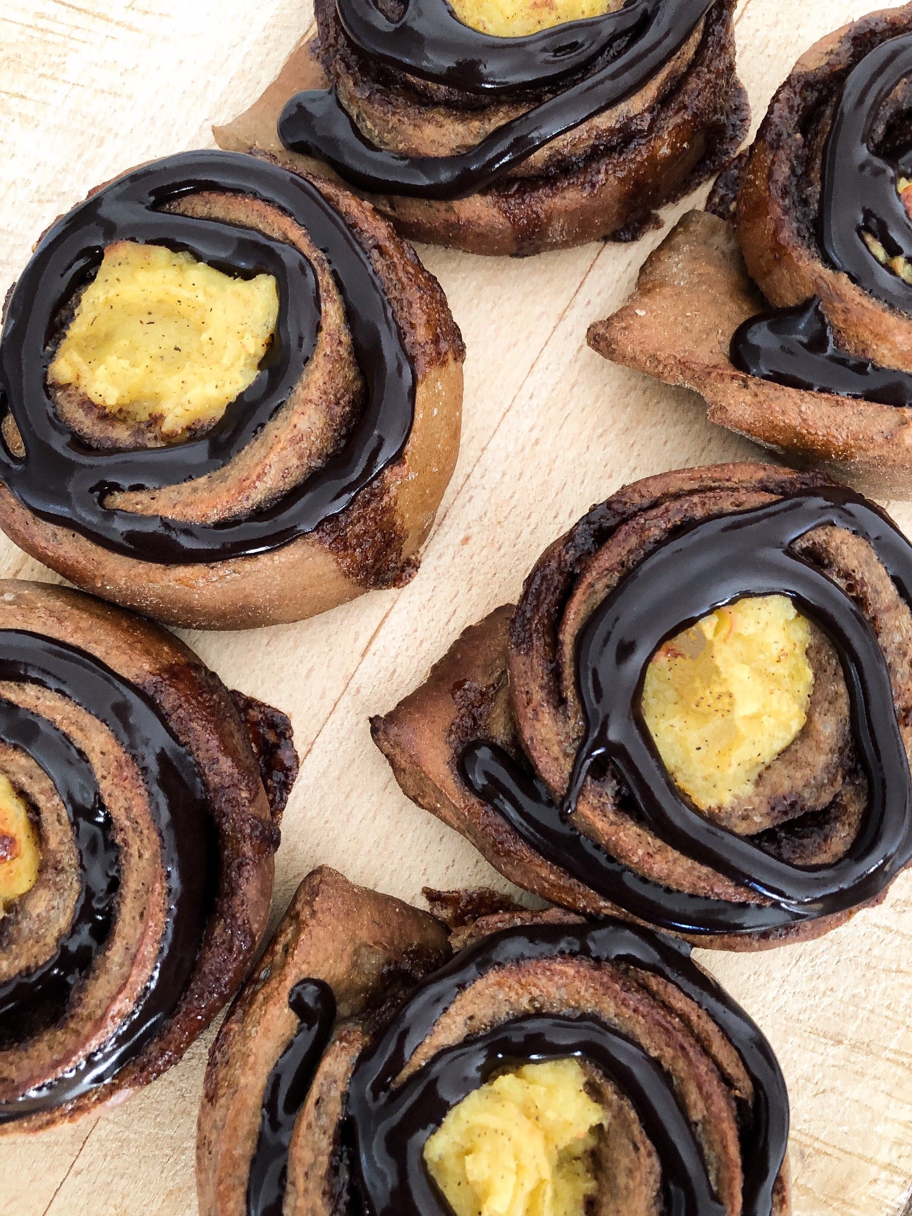Cinnamon rolls with vanilla cream and 03 Stout Spent Grain Flour
